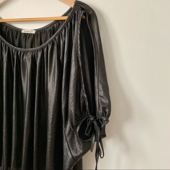 Easel Black Open Sleeve Tie String Blouse - Picture 7 of 11